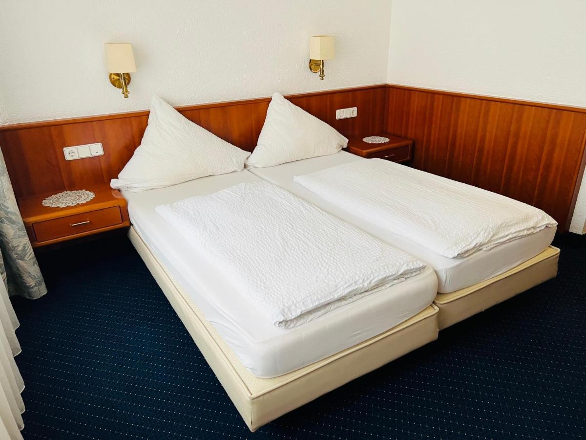 Hotel Weller Kahl Am Main エクステリア 写真